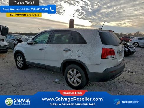 Used 2012 Kia Sorento LX w/ Third Row Pkg image 3