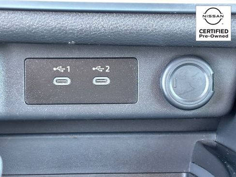 Certified 2025 Nissan Rogue SV FWD image 23