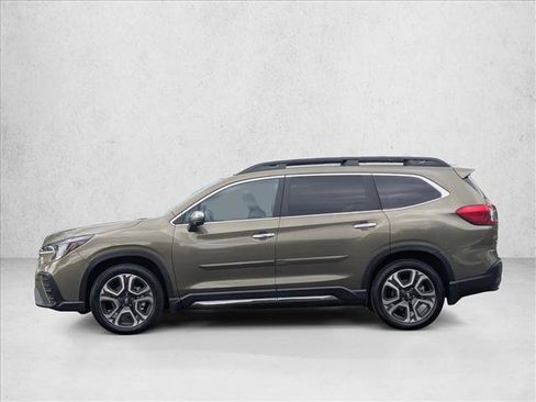Used 2023 Subaru Ascent Touring AWD/4WD image 9