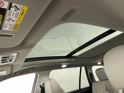 Used 2024 Toyota Grand Highlander FWD image 15