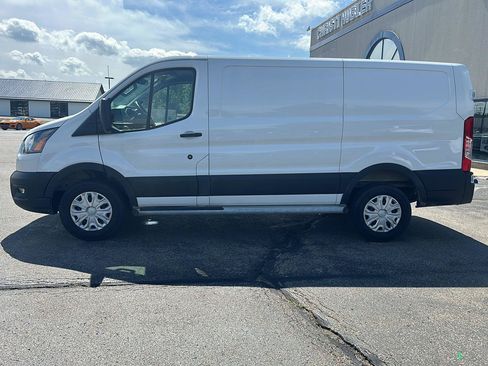 Used 2025 Ford Transit 250 Low Roof w/ Exterior Upgrade Package RWD image 8