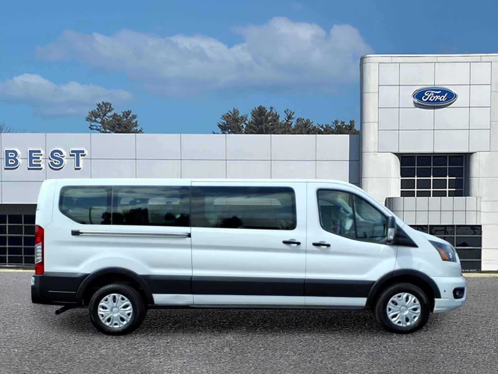 Used 2025 Ford Transit 350 XLT RWD image 8