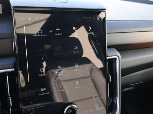 New 2026 GMC Yukon Denali w/ Denali Reserve Package image 30