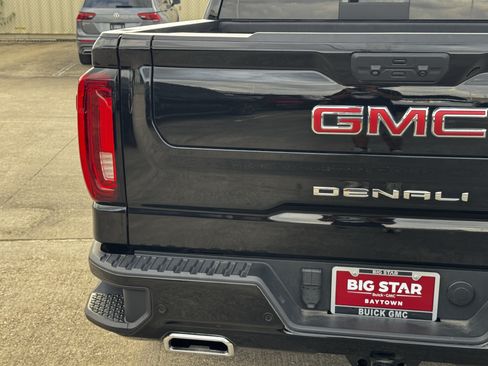 Used 2023 GMC Sierra 1500 Denali w/ Denali Reserve Package AWD/4WD image 11