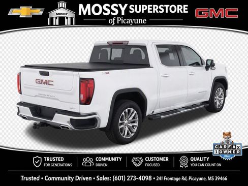 Used 2021 GMC Sierra 1500 SLT w/ SLT Premium Package AWD/4WD image 4