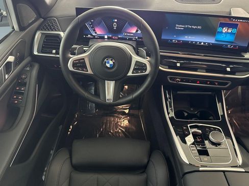 Used 2026 BMW X5 sDrive40i w/ M Sport Package RWD image 31