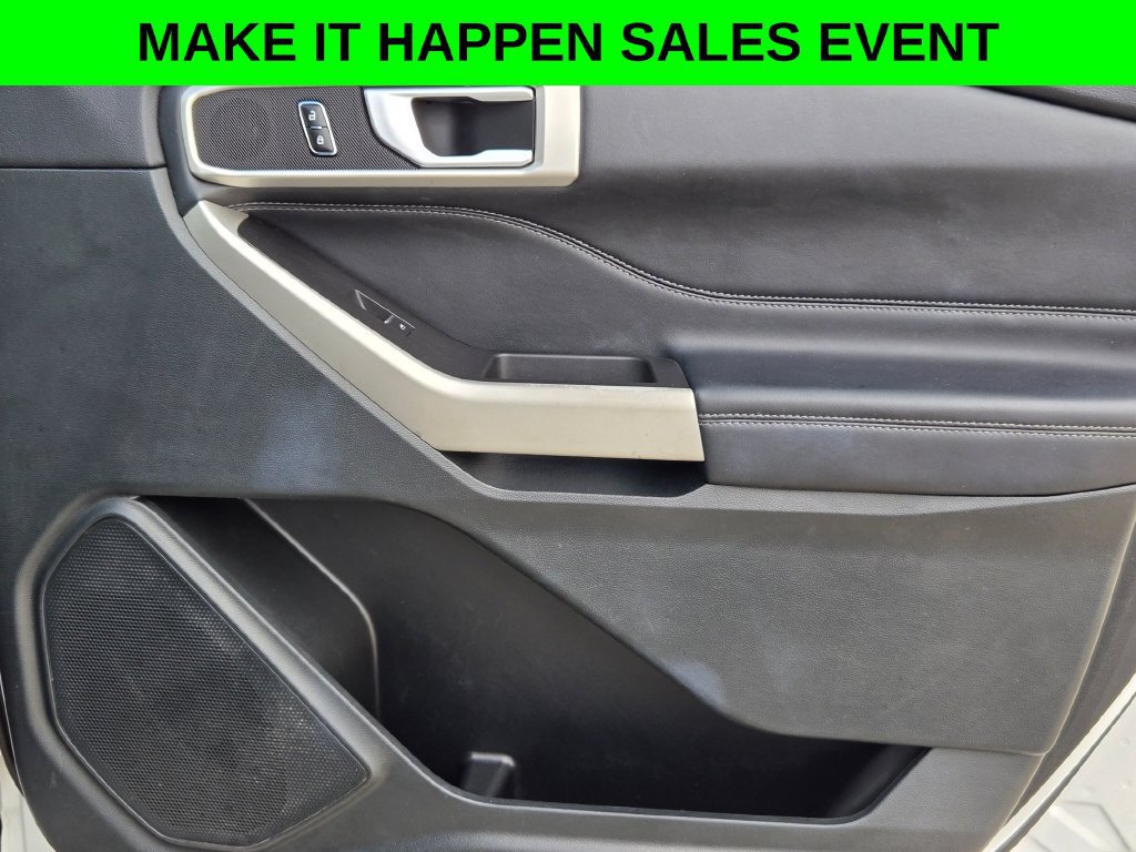 Used 2023 Ford Explorer XLT w/ Equipment Group 202A RWD image 29