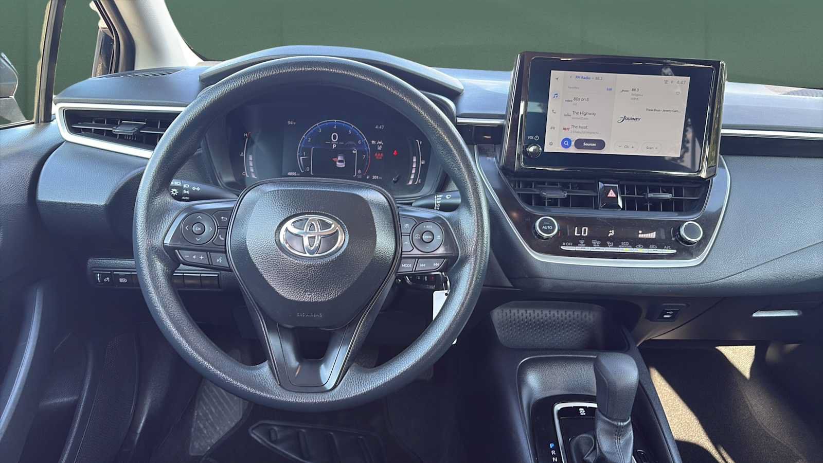 Used 2026 Toyota Corolla LE FWD image 20