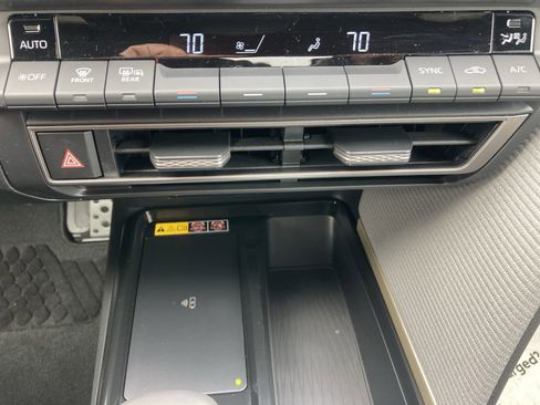 Certified 2026 Toyota Camry SE image 17