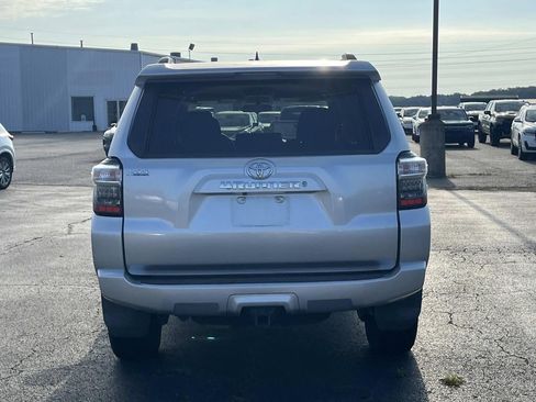 Used 2019 Toyota 4Runner SR5 image 6