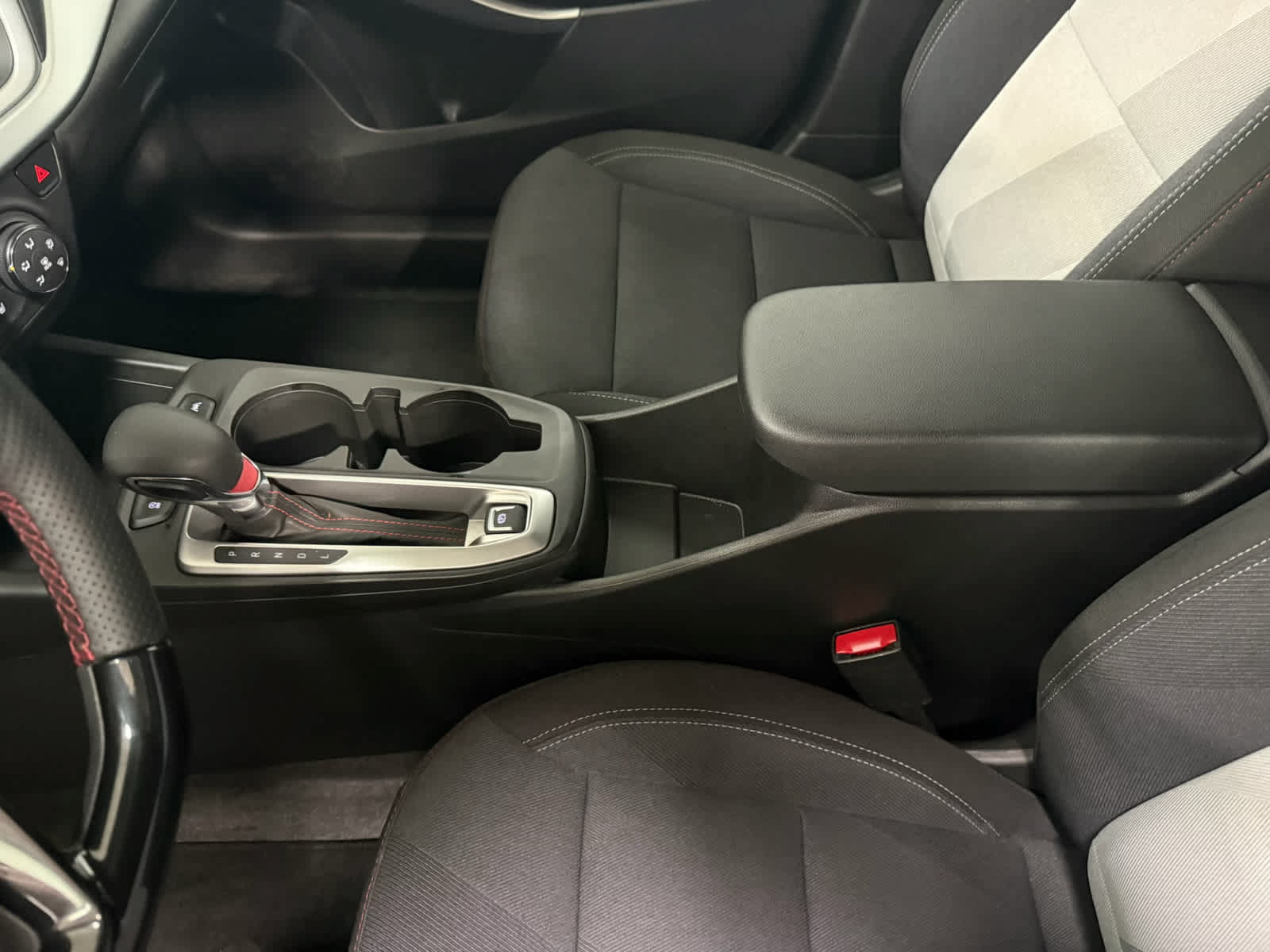 Used 2026 Chevrolet Trax RS w/ Driver Confidence Package FWD image 21