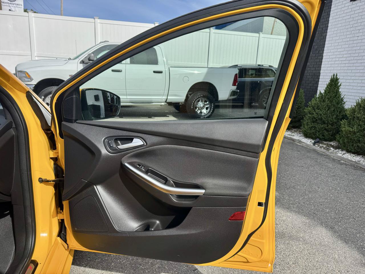 Used 2015 Ford Focus ST FWD image 21