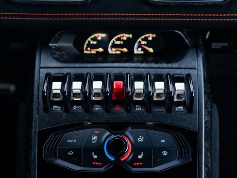 Used 2018 Lamborghini Huracan Performante image 41