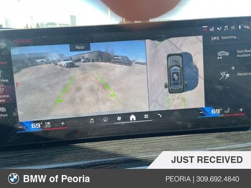 Used 2024 BMW X7 M60i w/ Executive Package image 17