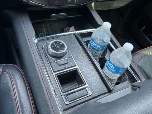 Used 2022 Ford Expedition Max Limited image 13