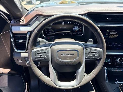 Used 2022 GMC Sierra 1500 Denali w/ Denali Reserve Package AWD/4WD image 7