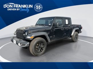 Used 2021 Jeep Gladiator Sport video 1