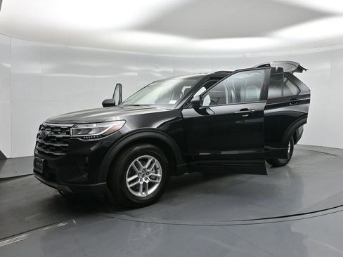 New 2026 Ford Explorer Active w/ Active Comfort Package image 30