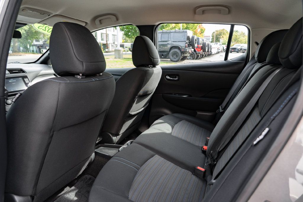 Used 2025 Nissan Leaf S FWD image 24