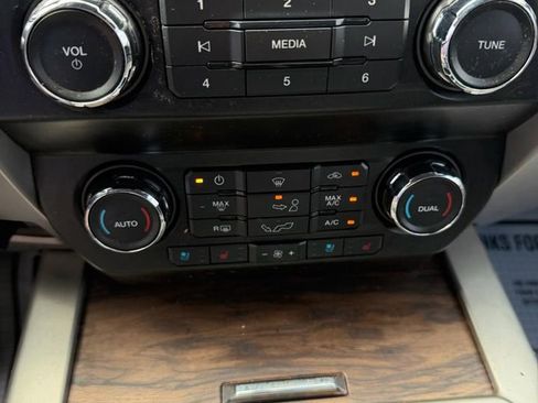 Used 2020 Ford F150 Lariat w/ Snow Plow Prep Package AWD/4WD image 18