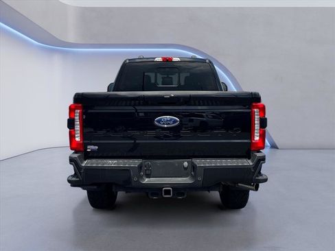 Used 2024 Ford F250 Lariat w/ Lariat Ultimate Package AWD/4WD image 4
