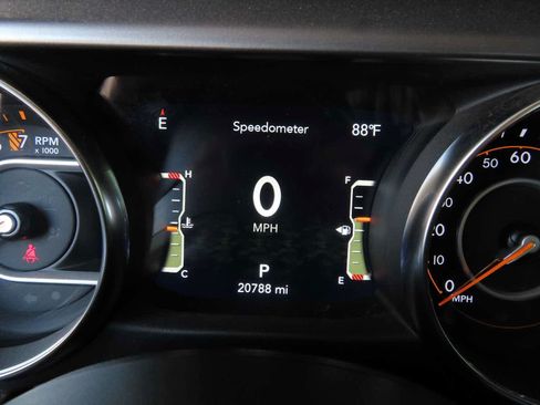 Used 2023 Jeep Gladiator Sport AWD/4WD image 20