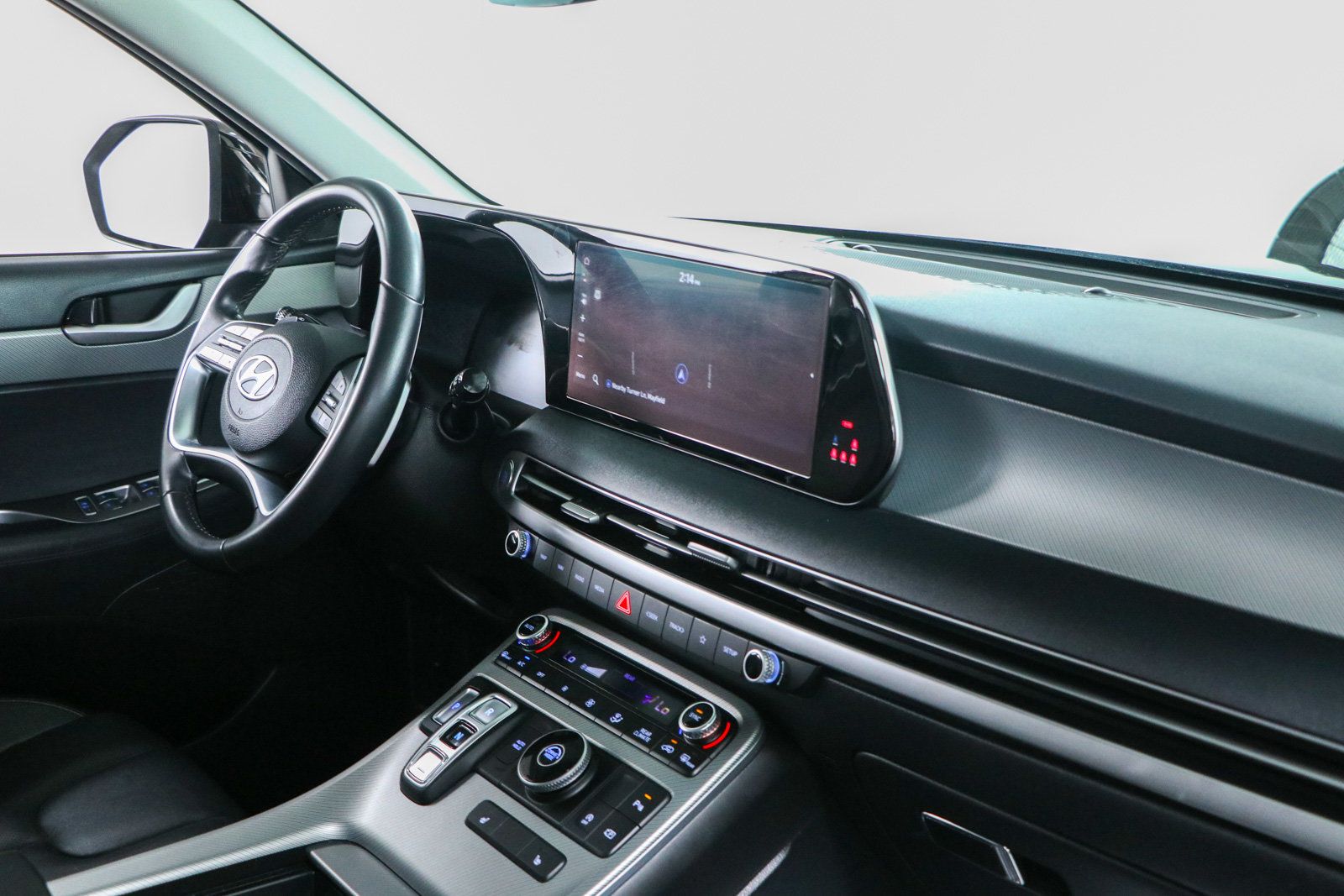 Used 2025 Hyundai Palisade SEL FWD image 26
