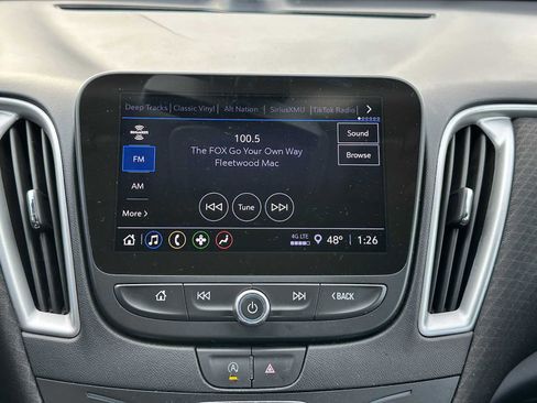 Used 2022 Chevrolet Malibu LT image 26