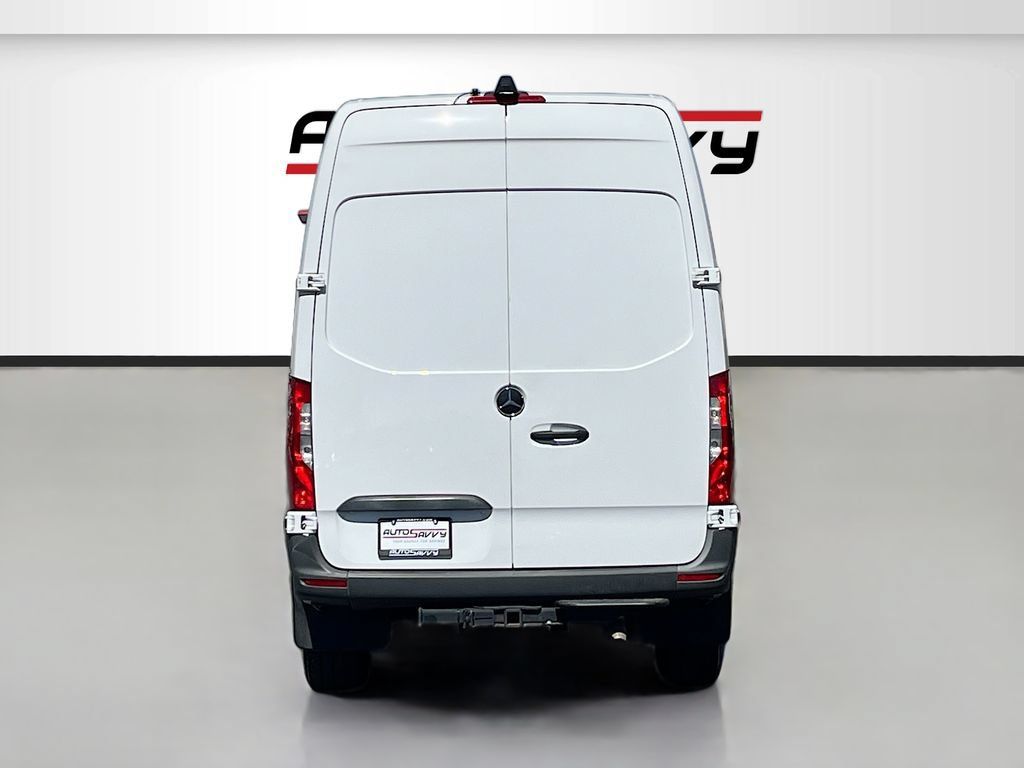 Used 2024 Mercedes-Benz Sprinter 3500 image 6