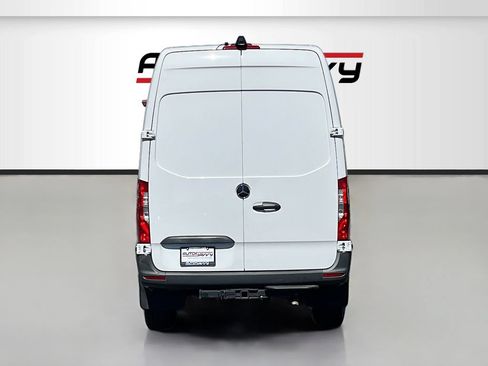 Used 2024 Mercedes-Benz Sprinter 3500 image 6