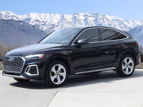 Used 2023 Audi Q5 2.0T Prestige w/ Prestige Package AWD/4WD image 2