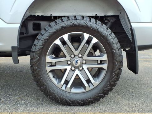 Used 2021 Ford F150 XL w/ STX Appearance Package AWD/4WD image 8