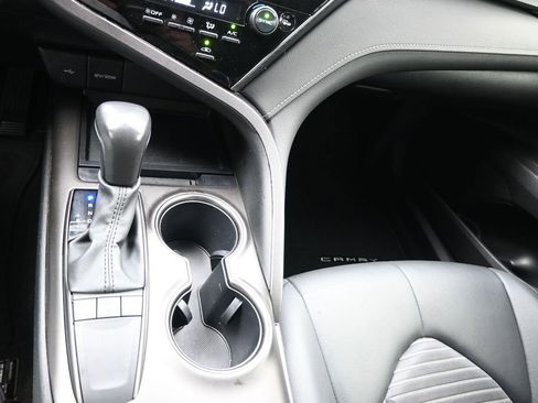 Used 2024 Toyota Camry SE FWD image 9
