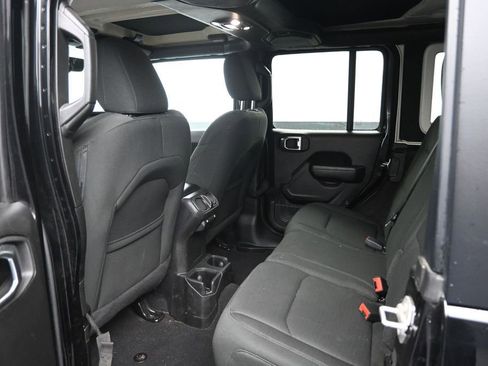Used 2023 Jeep Wrangler Unlimited Sport AWD/4WD image 28