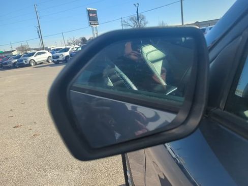 Used 2021 Ford Explorer XLT w/ Equipment Group 202A image 18