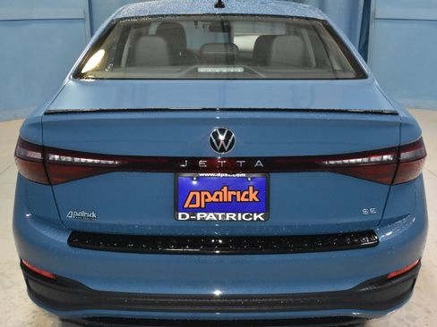 New 2026 Volkswagen Jetta SE FWD image 22