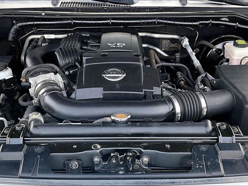 Used 2019 Nissan Frontier PRO-4X image 10