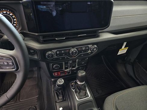 New 2026 Jeep Gladiator Willys image 23