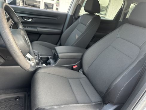 Used 2025 Honda CR-V LX image 11