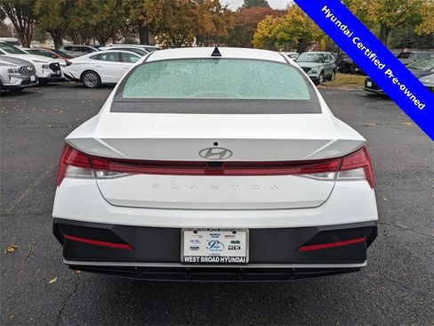 Certified 2025 Hyundai Elantra SEL image 5