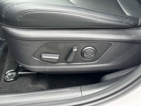 Used 2023 Kia Sportage EX AWD/4WD image 17
