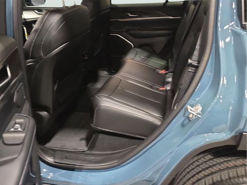 New 2026 Jeep Grand Cherokee Limited w/ Trailer Tow Package image 11