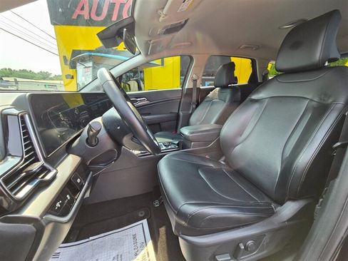 Used 2023 Kia Sportage EX FWD image 12