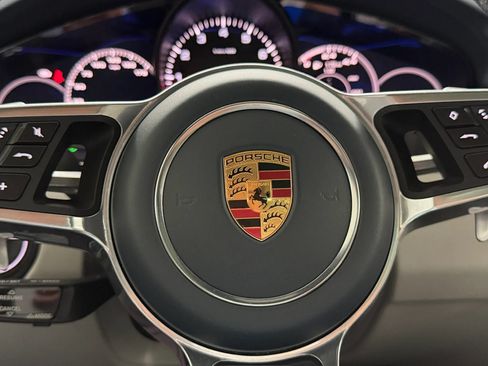 Used 2019 Porsche Cayenne AWD/4WD image 24