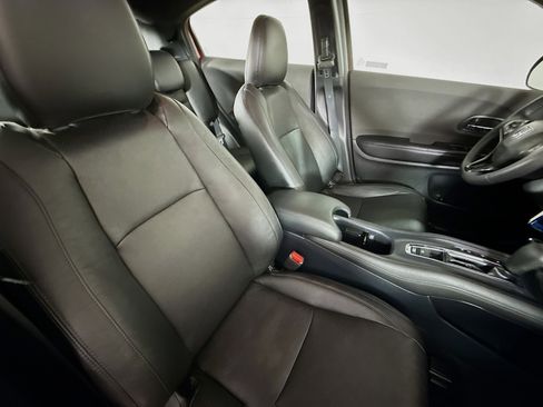 Used 2019 Honda HR-V Sport image 33