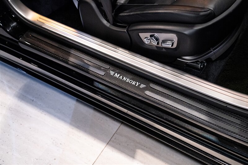 Used 2019 Rolls-Royce Dawn RWD image 8