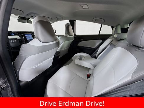 Used 2022 Toyota Prius Prime XLE FWD image 10