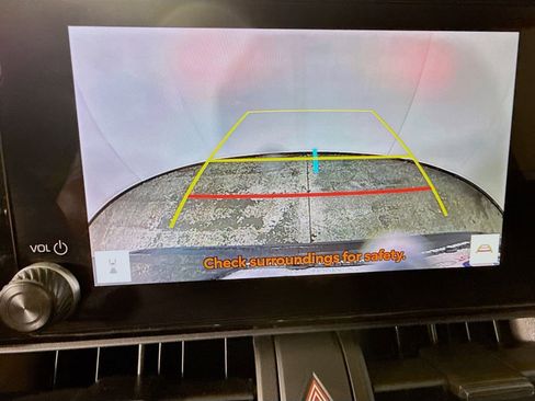 Certified 2025 Toyota RAV4 LE image 28