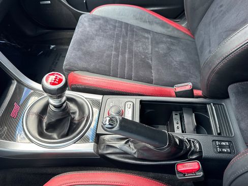 Used 2017 Subaru WRX STI AWD/4WD image 32