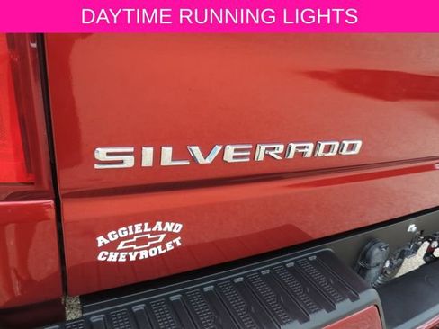 Used 2023 Chevrolet Silverado 1500 RST w/ Z71 Off-Road Package AWD/4WD image 12
